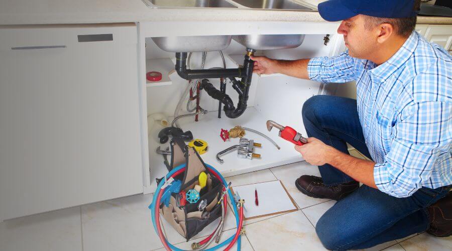 Local tankless water heater installation in Frostproof, FL